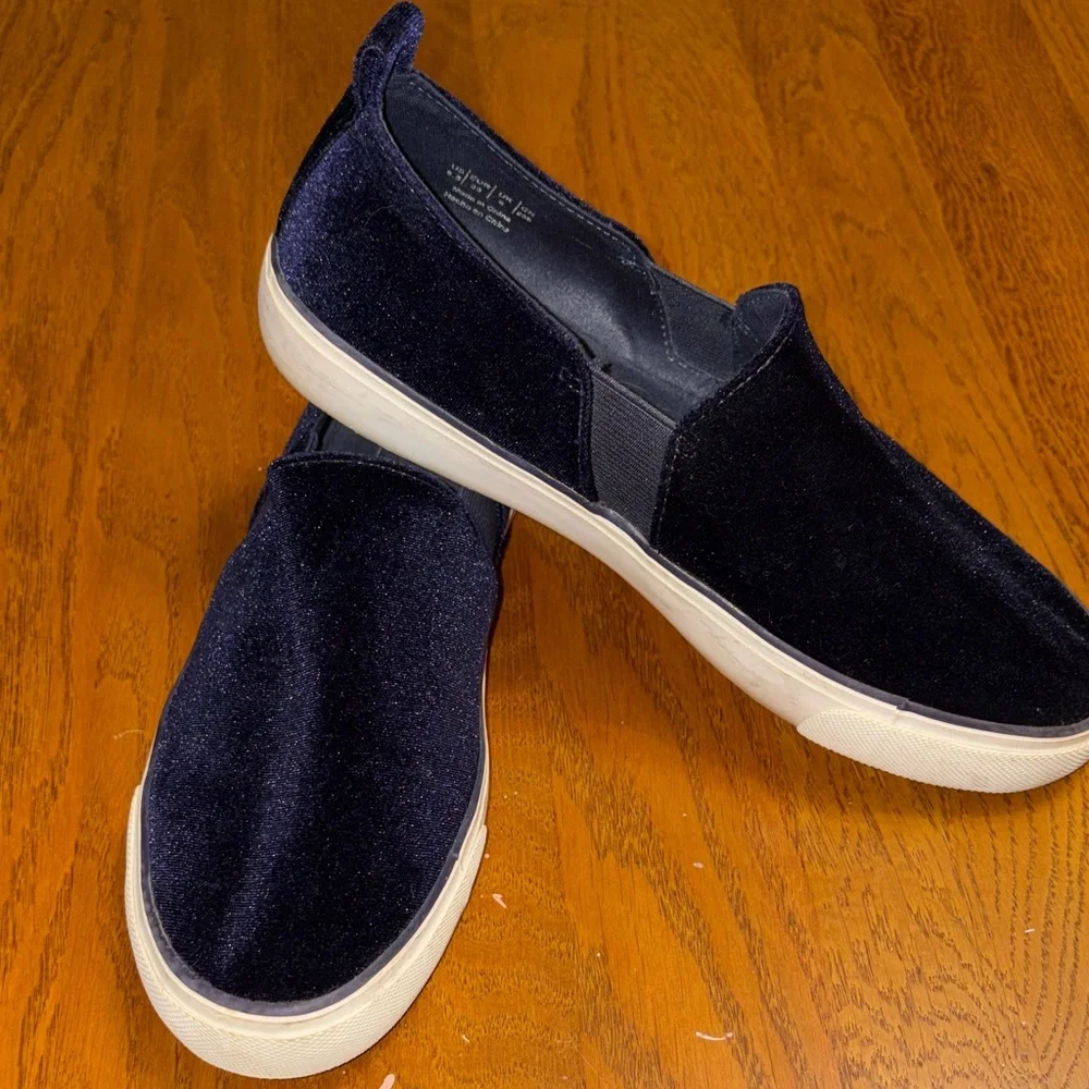 Gap 8.5 Men's navy blue Velvet Slip-On boat Shoes
